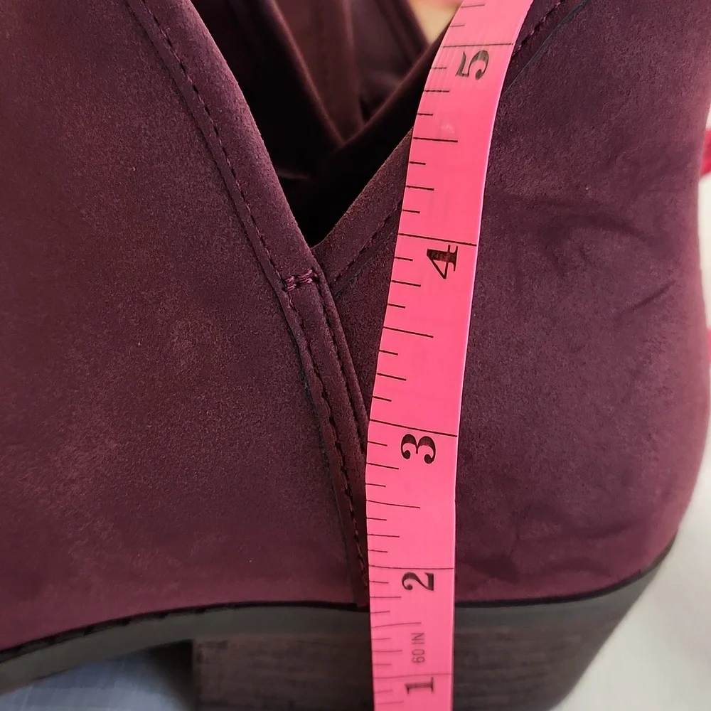 Serra womens maroon